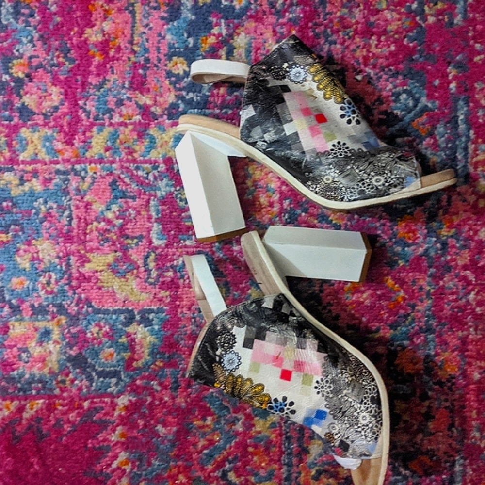 Aldo Rise  Geometric Printed  sandals - Picture 4 of 16